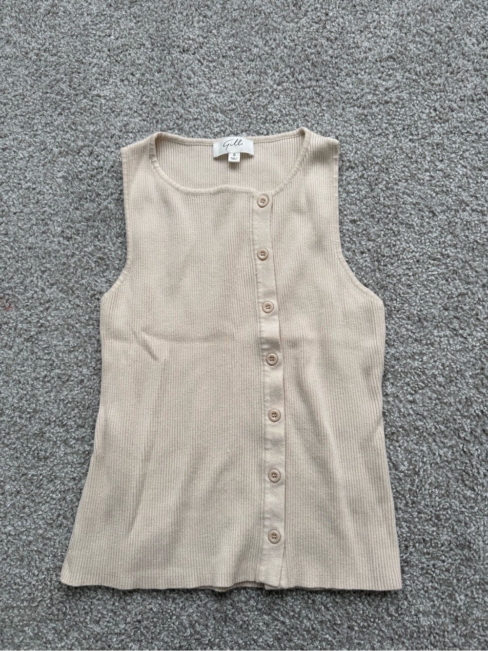 ✨Gilli Beige Button-Front Ribbed Tank Top✨